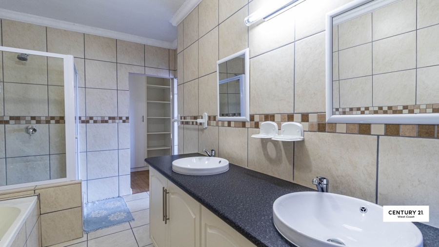 3 Bedroom Property for Sale in Port Owen Western Cape